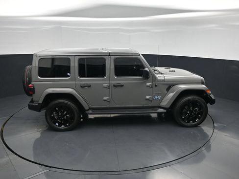 Used 2023 Jeep Wrangler Unlimited Sahara w/ Cold Weather Group AWD/4WD image 37