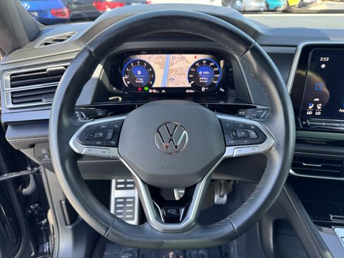 Used 2024 Volkswagen Atlas Cross Sport SEL Premium R-Line AWD/4WD image 19