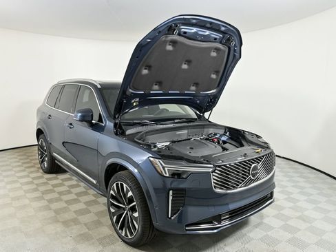 Used 2026 Volvo XC90 B6 Plus w/ Protection Package Premier image 36