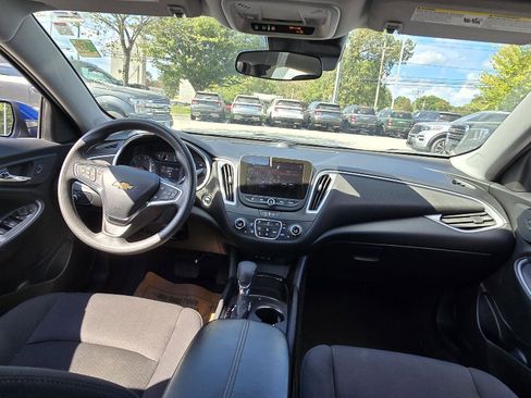 Used 2023 Chevrolet Malibu LT image 19