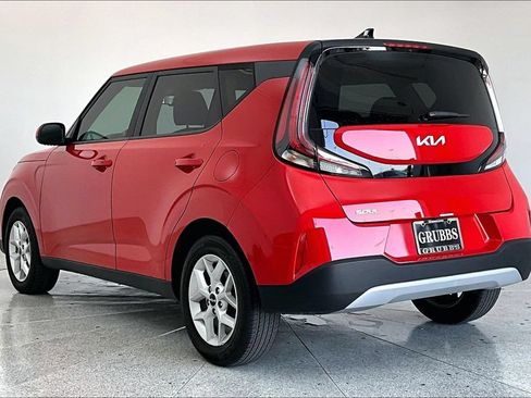 Used 2024 Kia Soul S FWD image 15