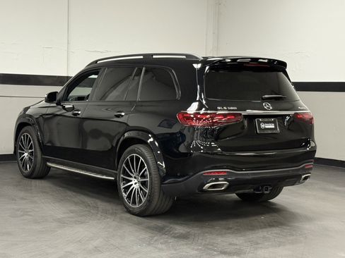 Certified 2026 Mercedes-Benz GLS 580 4MATIC image 10