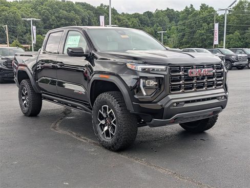 New 2025 GMC Canyon AT4 w/ AT4X Package image 3