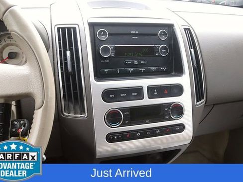 Used 2010 Ford Edge SEL image 19