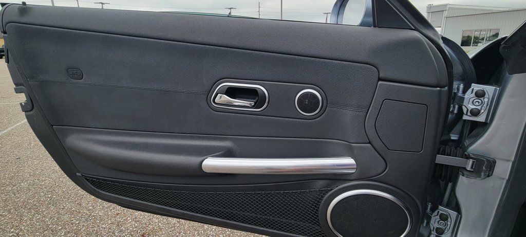 Used 2005 Chrysler Crossfire SRT-6 RWD image 11