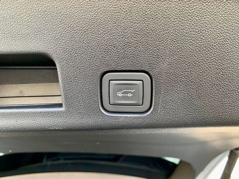 Used 2026 Chevrolet Traverse Z71 w/ Driver Confidence Package AWD/4WD image 27