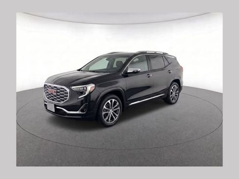 Used 2018 GMC Terrain Denali w/ Advanced Safety Package AWD/4WD image 1