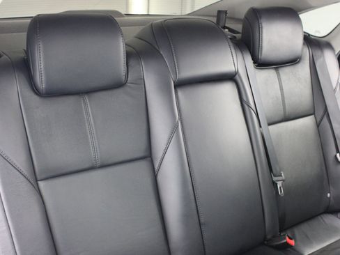 Used 2016 Toyota Avalon Touring image 44