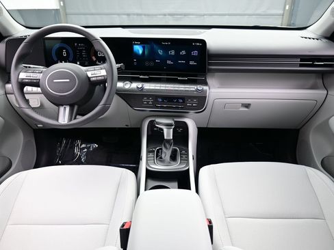 Used 2025 Hyundai Kona SEL AWD/4WD image 18