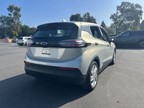 Used 2023 Chevrolet Bolt LT w/ Driver Confidence Package FWD image 3