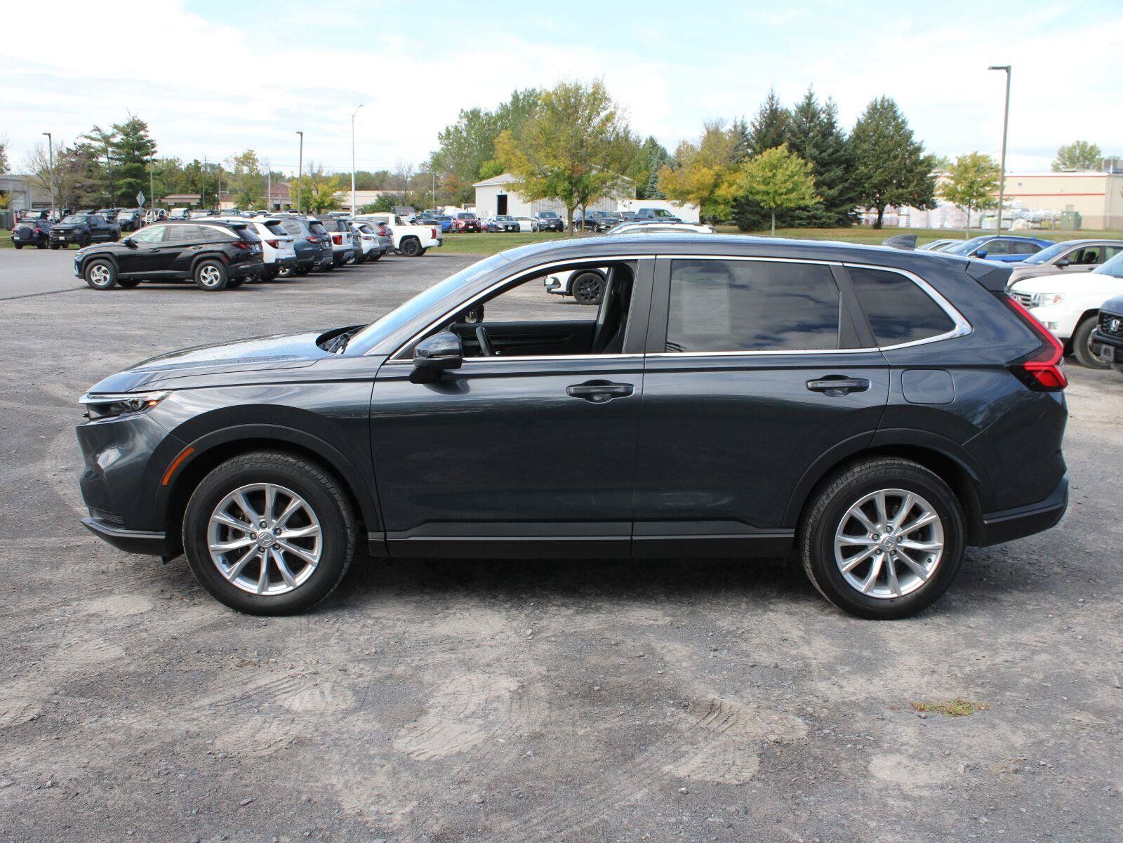 Used 2024 Honda CR-V EX image 5