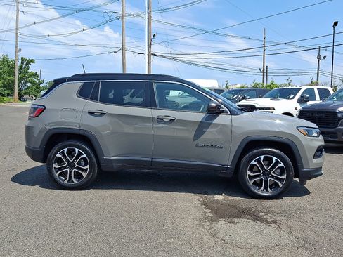 Used 2023 Jeep Compass Limited AWD/4WD image 8