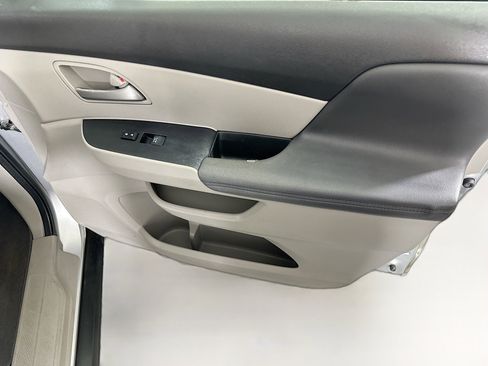 Used 2011 Honda Odyssey EX-L image 30