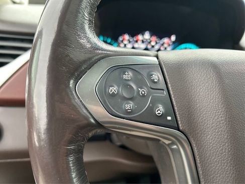 Used 2018 Chevrolet Suburban Premier image 33