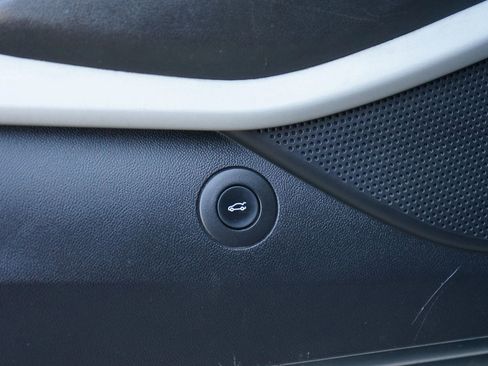 Used 2019 Chevrolet Camaro LT w/ RS Package image 22