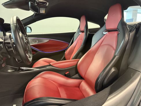 Used 2023 McLaren Artura RWD image 11