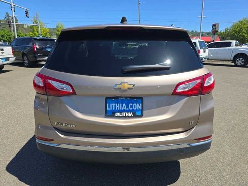 Used 2018 Chevrolet Equinox LT FWD image 4