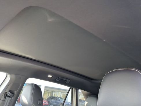 New 2026 Volkswagen Atlas Cross Sport SE w/ Panoramic Sunroof Package image 22