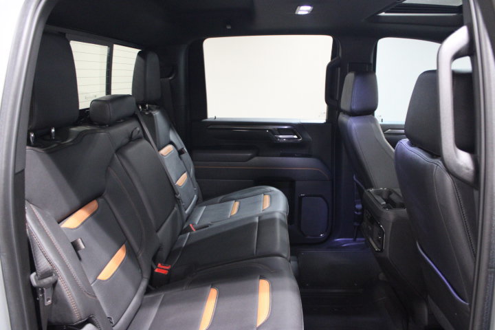 Used 2025 GMC Sierra 2500 AT4 w/ AT4 Premium Plus Package AWD/4WD image 31