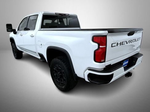 Used 2024 Chevrolet Silverado 2500 High Country w/ Technology Package AWD/4WD image 7