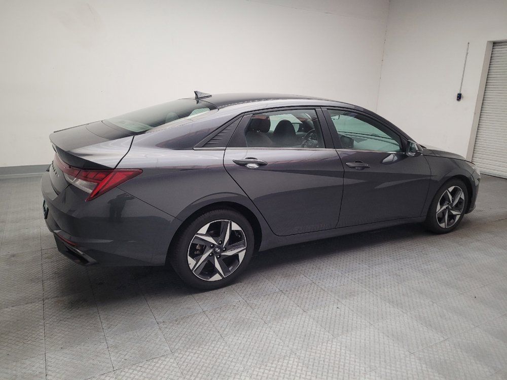 Used 2022 Hyundai Elantra SEL w/ Convenience + Premium Package FWD image 10