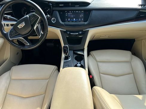 Used 2018 Cadillac XT5 Luxury AWD/4WD image 23