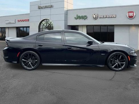 Used 2019 Dodge Charger R/T w/ Plus Group RWD image 8