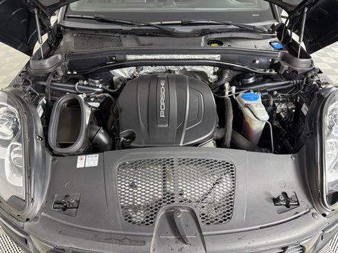 Used 2018 Porsche Macan image 29