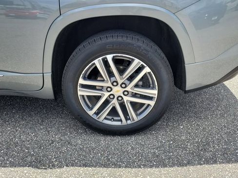 Used 2023 Chevrolet Traverse High Country image 4