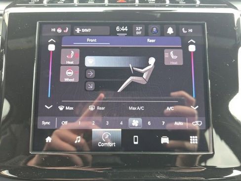 New 2026 Jeep Grand Cherokee L Laredo image 19