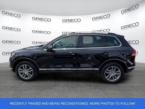 Used 2016 Volkswagen Touareg TDI AWD/4WD image 4