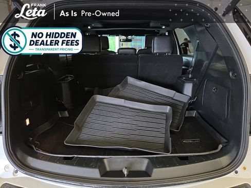 Used 2018 Ford Explorer XLT w/ Equipment Group 202A AWD/4WD image 25