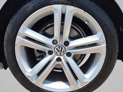 Used 2013 Volkswagen CC R-Line FWD image 29
