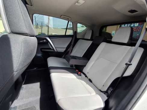 Used 2017 Toyota RAV4 XLE FWD image 24