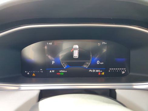 Used 2025 Volkswagen Taos SE image 30