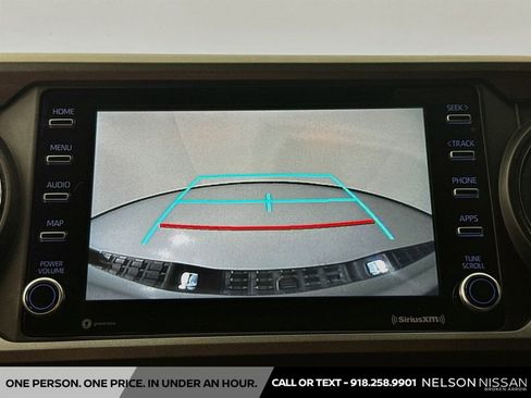 Used 2022 Toyota Tacoma TRD Off-Road w/ Technology Package AWD/4WD image 13