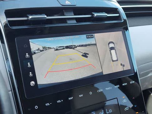 Certified 2024 Hyundai Tucson Limited image 23