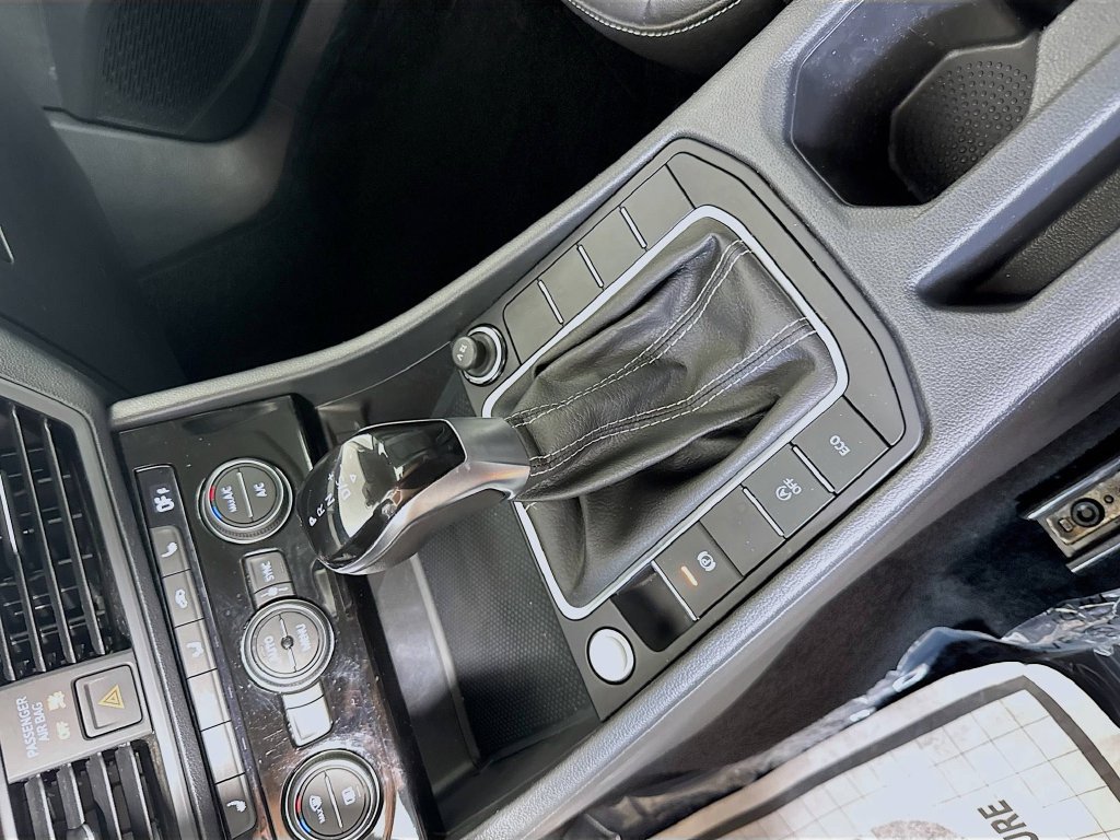 Used 2024 Volkswagen Jetta SE FWD image 15