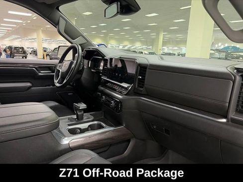 Used 2024 Chevrolet Silverado 1500 LTZ w/ LTZ Convenience Package II AWD/4WD image 9