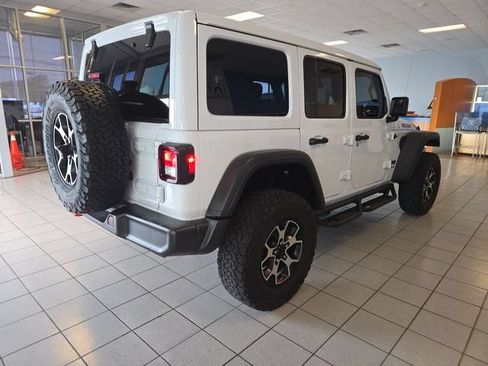 Used 2022 Jeep Wrangler Unlimited Rubicon AWD/4WD image 8