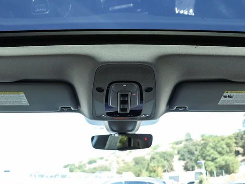 Used 2023 Audi Q5 e Premium w/ Convenience Package AWD/4WD image 11