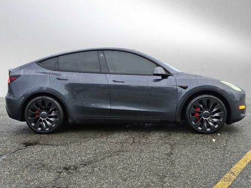 Used 2022 Tesla Model Y Performance image 2