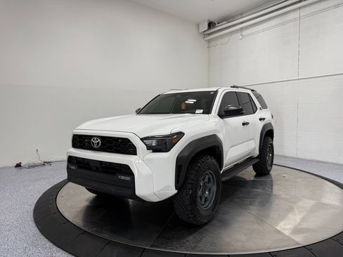 Used 2025 Toyota 4Runner TRD Off-Road image 3