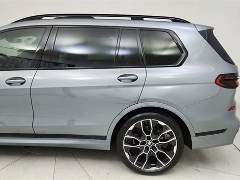 Used 2023 BMW X7 xDrive40i w/ M Sport Package image 10