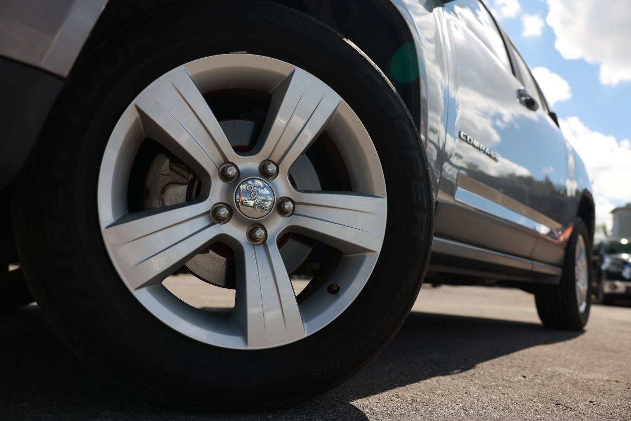 Used 2014 Jeep Compass Sport w/ Power Value Group FWD image 30
