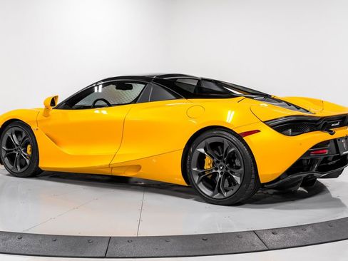 Used 2022 McLaren 720S Spider image 37