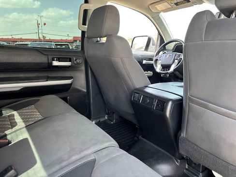 Used 2021 Toyota Tundra SR5 w/ TRD Off-Road Package AWD/4WD image 14