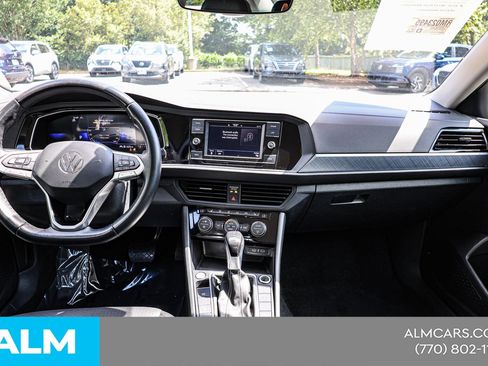 Used 2024 Volkswagen Jetta SE FWD image 23