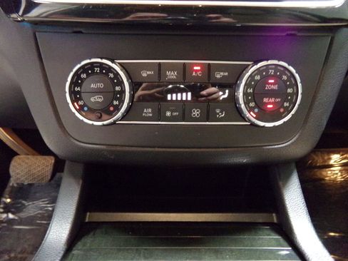 Used 2019 Mercedes-Benz GLS 450 4MATIC image 22