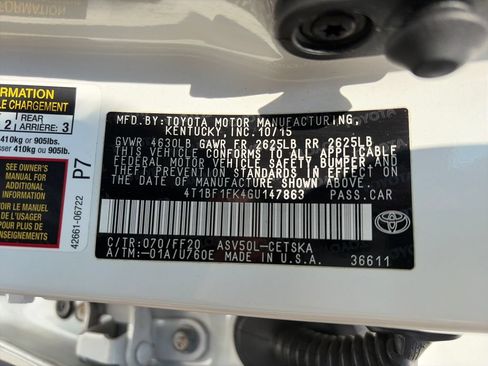 Used 2016 Toyota Camry SE w/ Moonroof Package FWD image 33